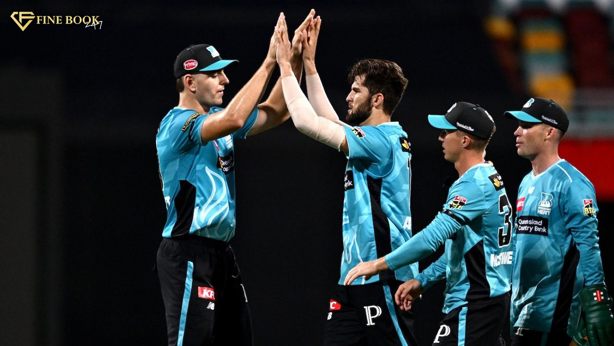 Afridi to Return to Pakistan from BBL After Suffering Knee Injury